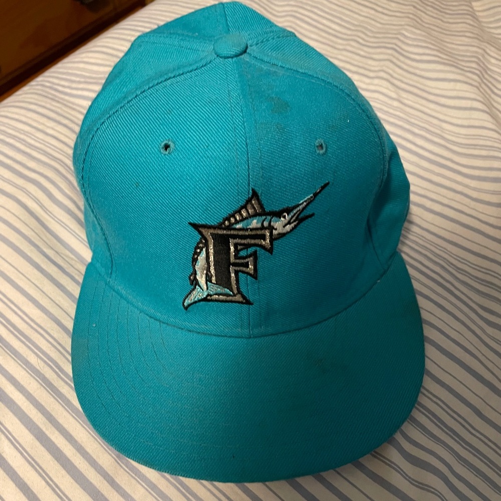 Florida Marlins Fitted Baseball Hat